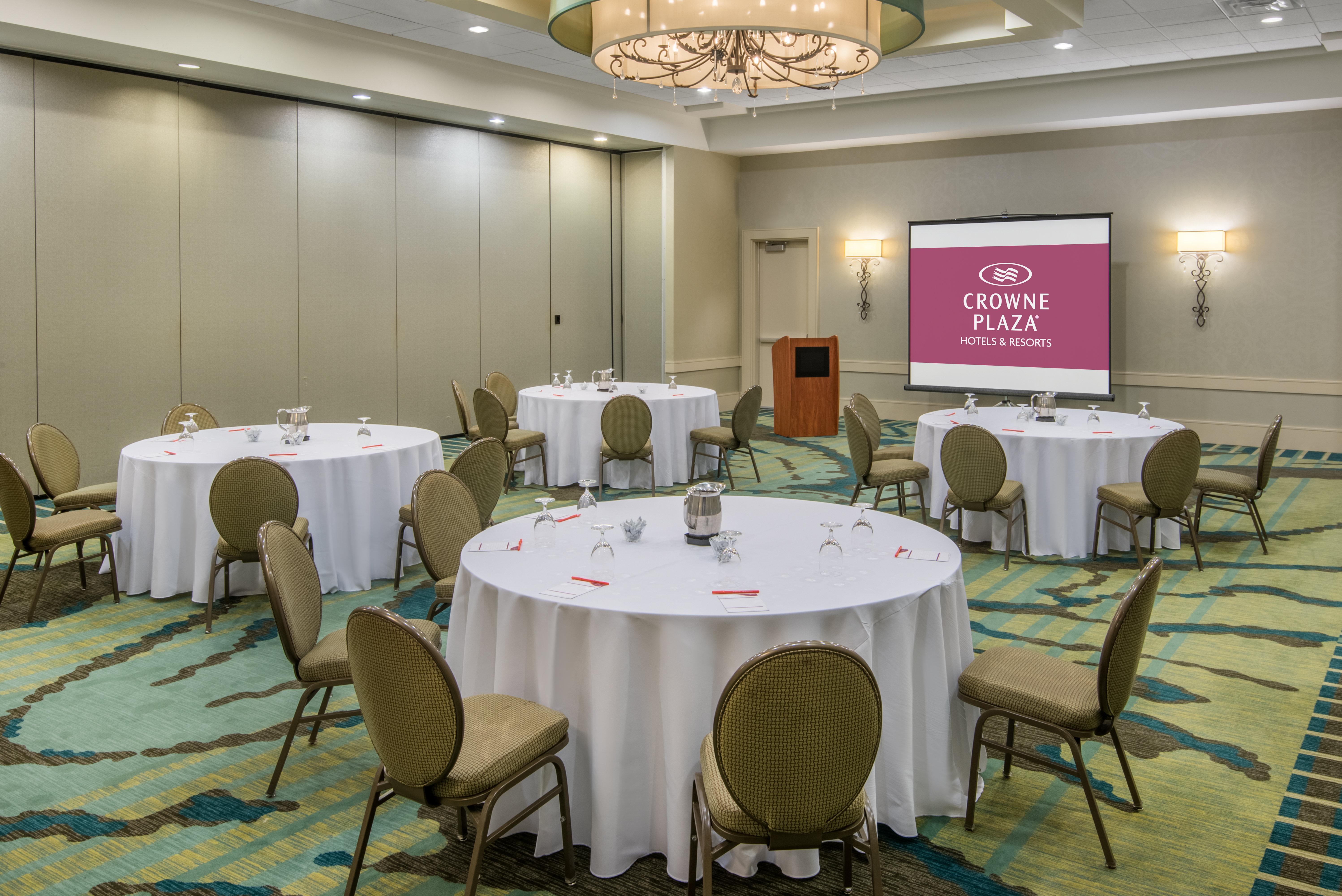 Hotel Crowne Plaza Charleston By Ihg North Charleston Exterior foto