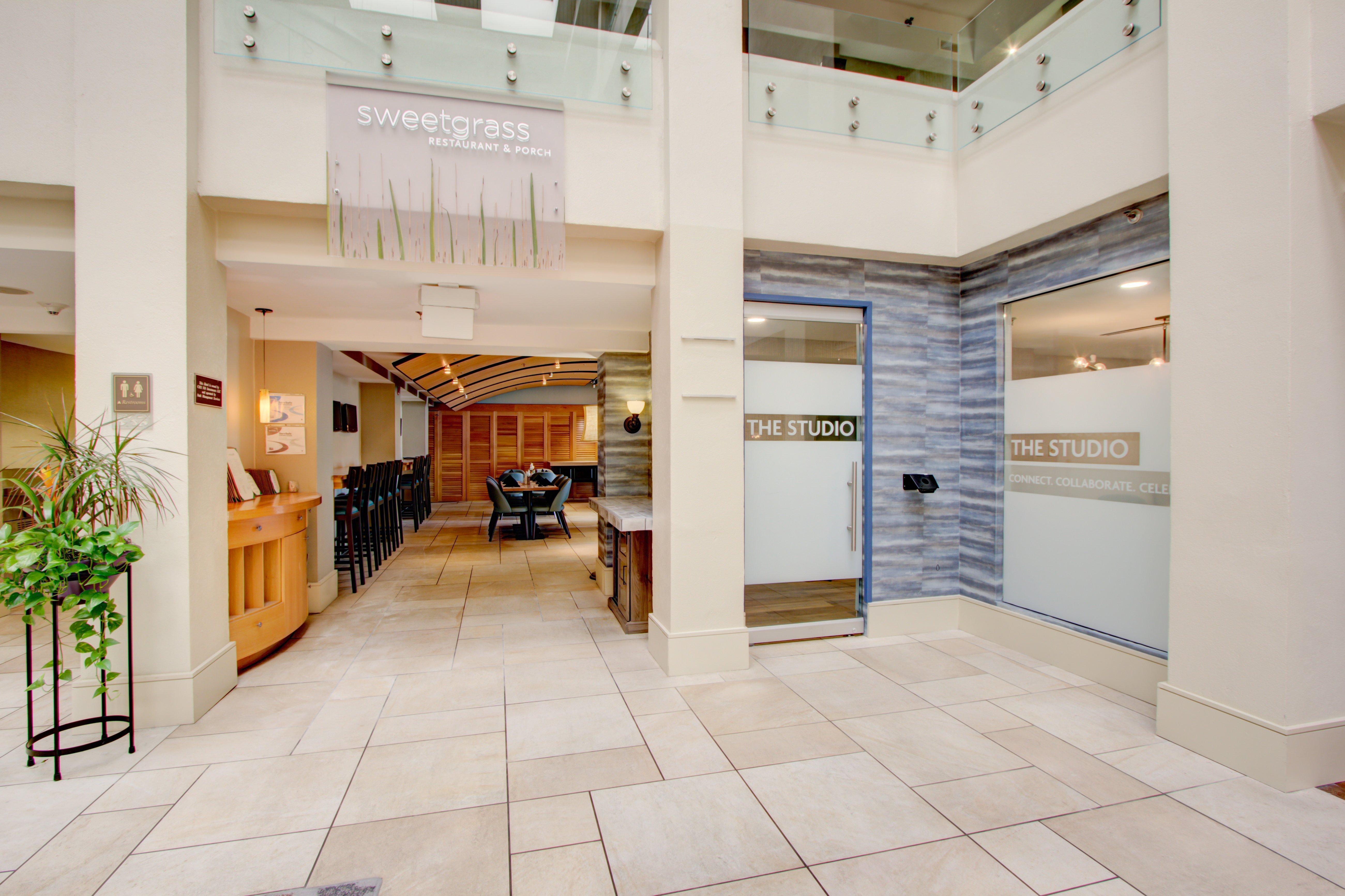 Hotel Crowne Plaza Charleston By Ihg North Charleston Exterior foto